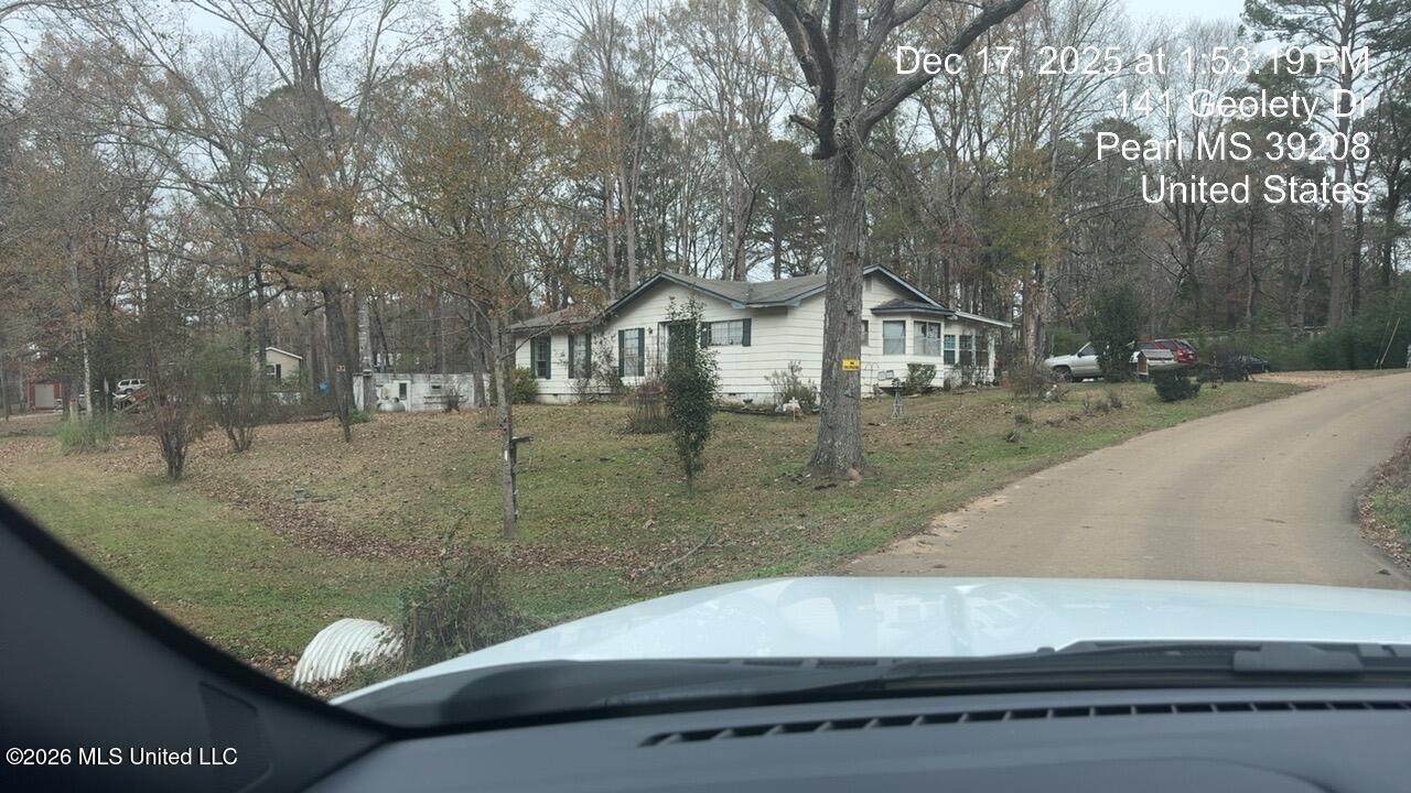 141 Geolety Drive - Photo 1