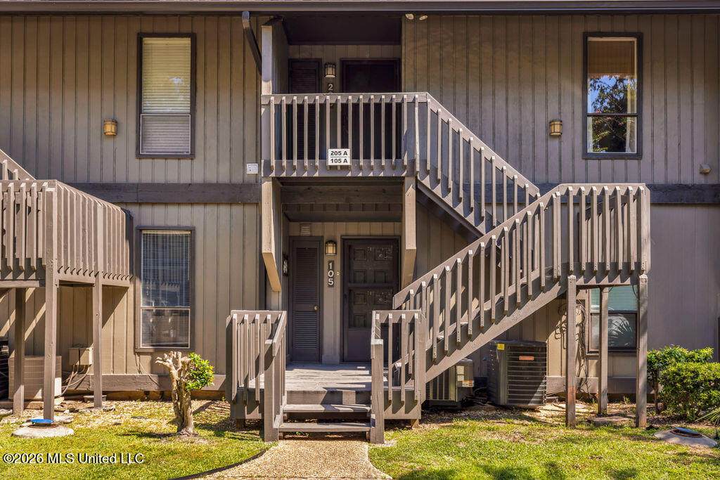 205 Lanai - Photo 1