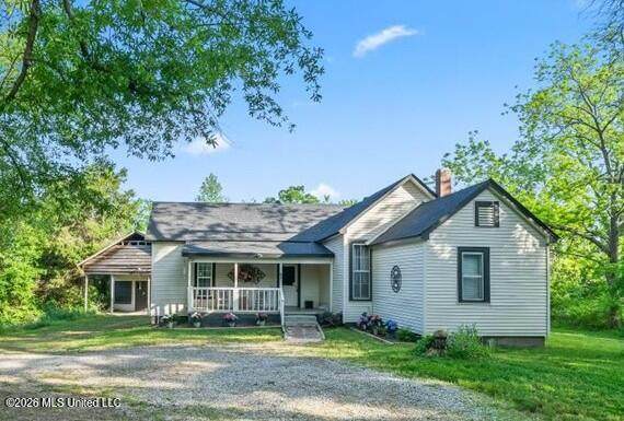 9142 Railroad Avenue - Photo 1