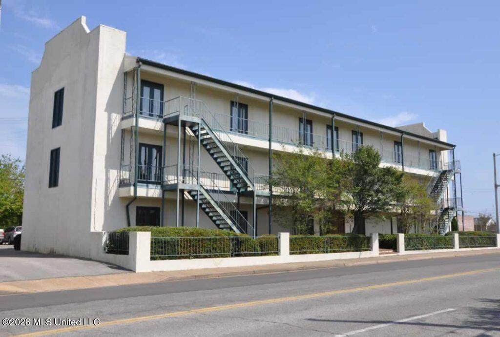 178 Main Street - Photo 1