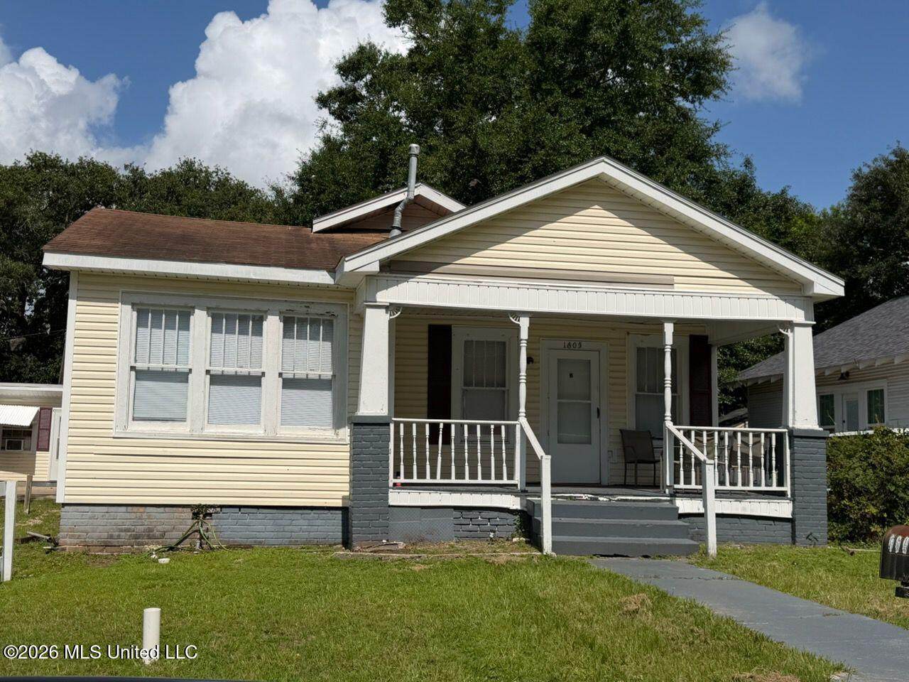 1605 Fern Avenue - Photo 1