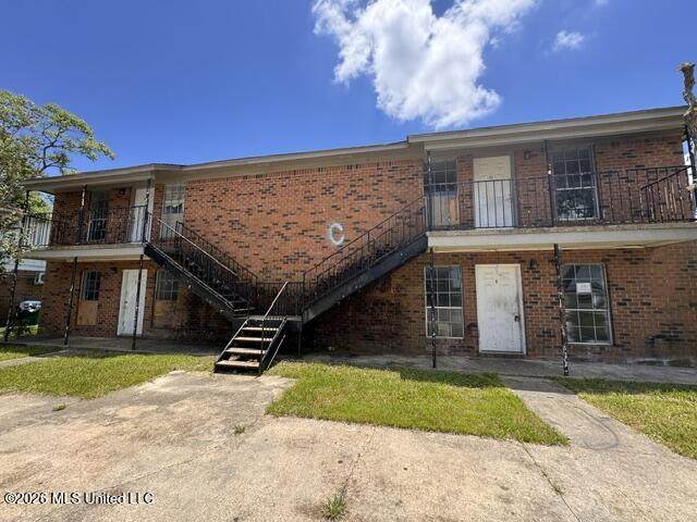 2804 34th Avenue - Photo 1