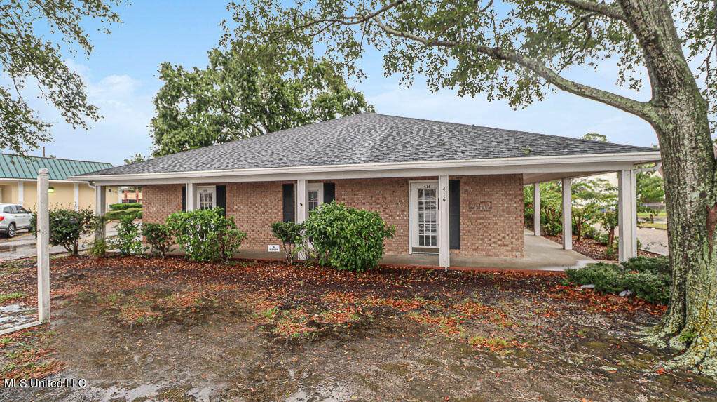 416 Pass Road - Photo 1