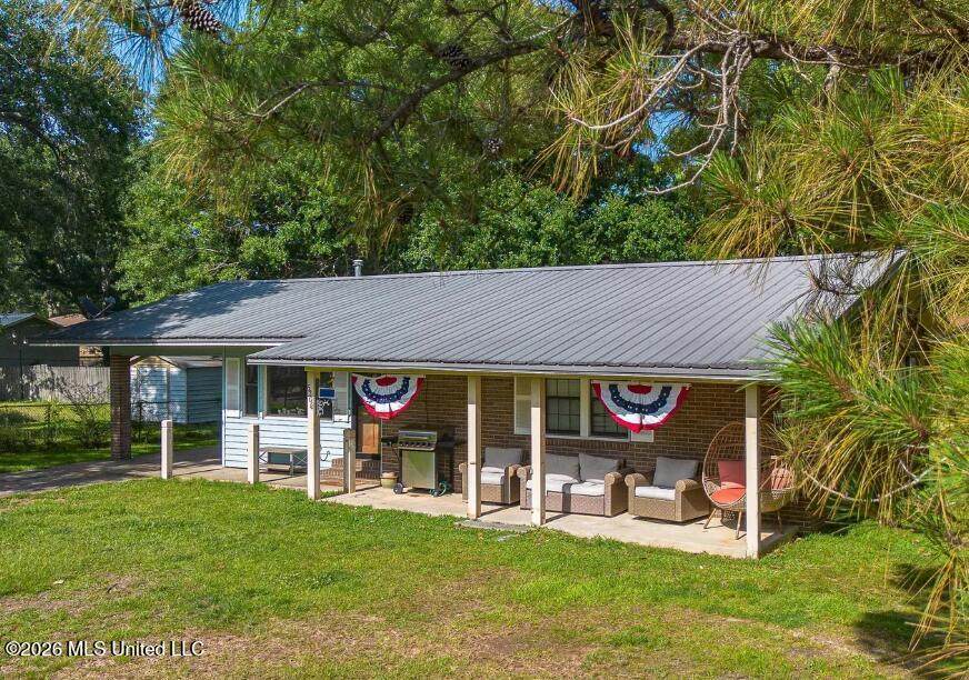 5206 Fern Street - Photo 1