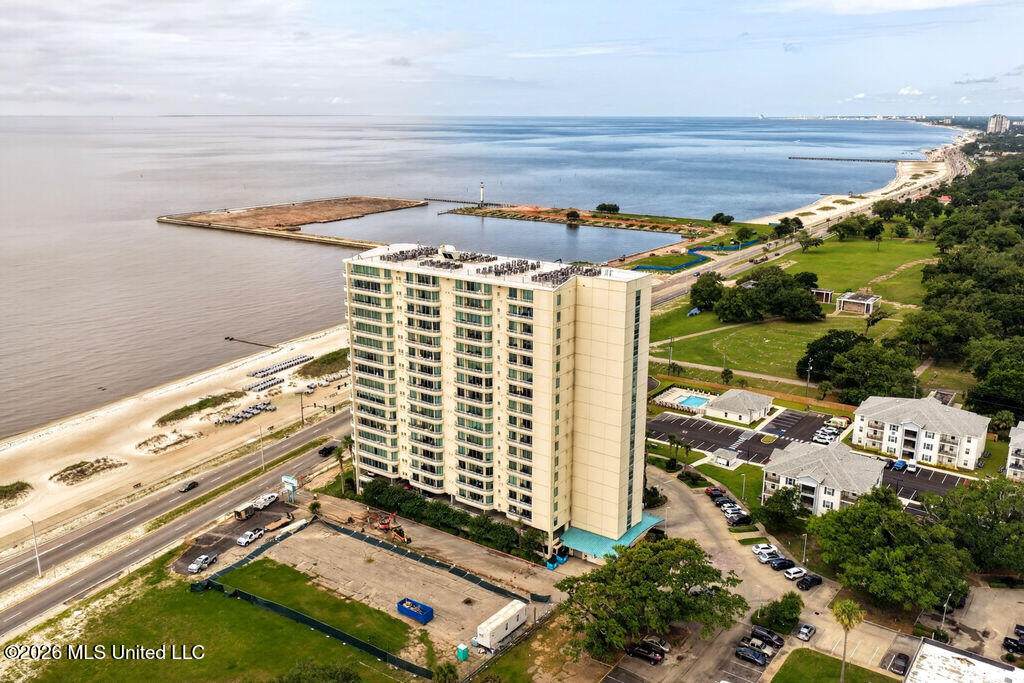 2060 Beach Boulevard - Photo 1