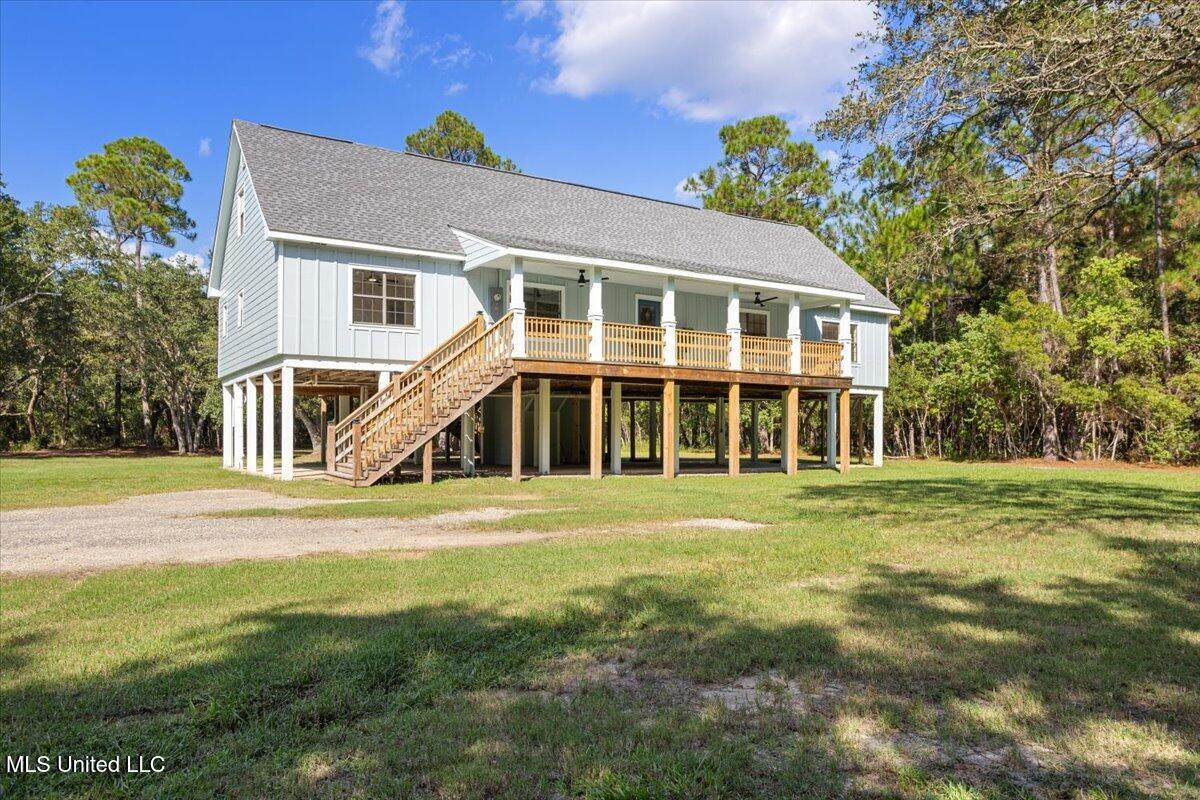 749 North Street - Photo 1
