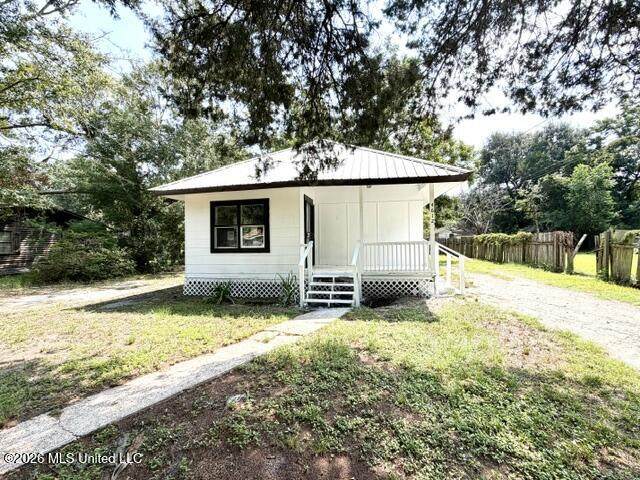 4612 Briggs Street - Photo 1