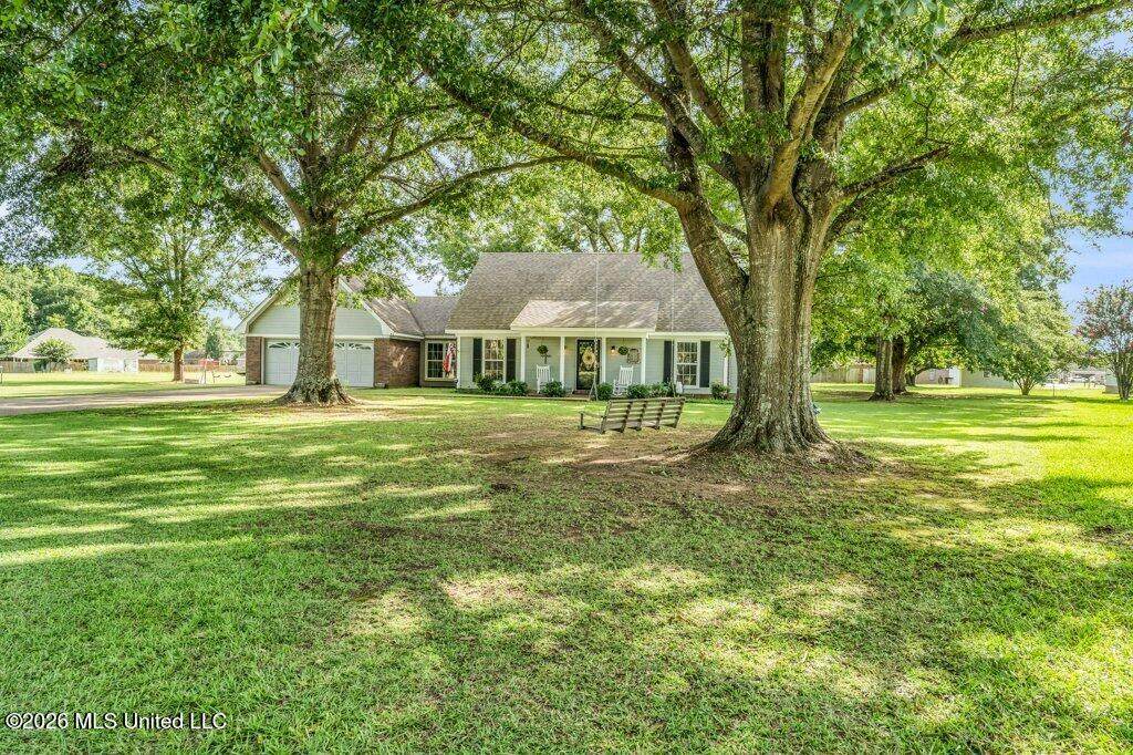 108 Countryside Lane - Photo 1