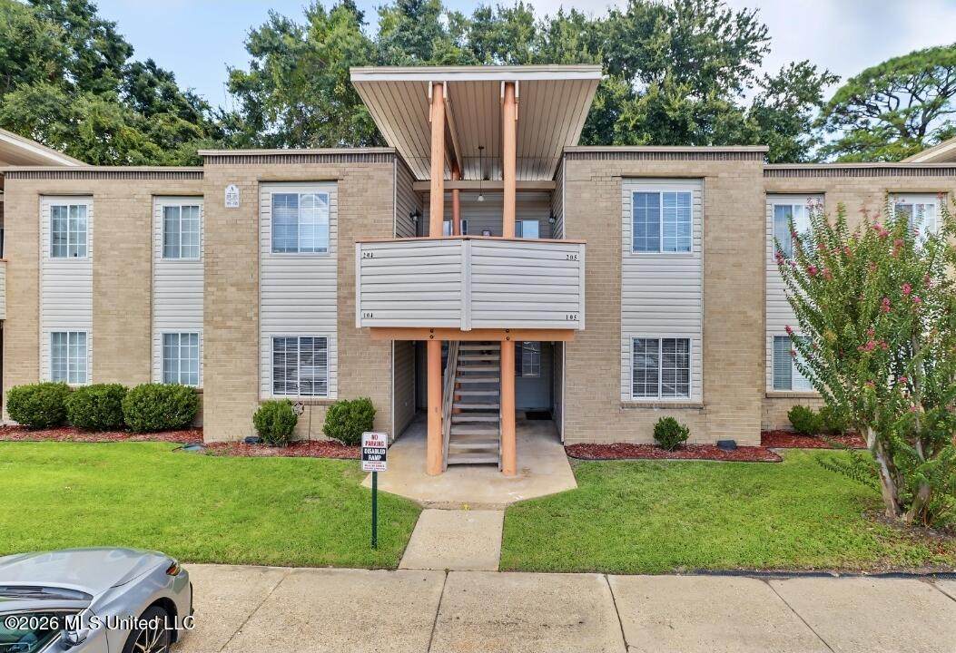 245 Mcdonnell - Photo 1