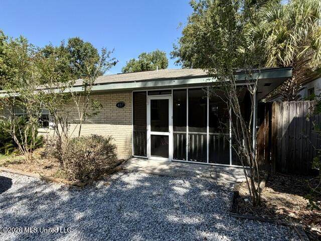407 St John Street - Photo 1