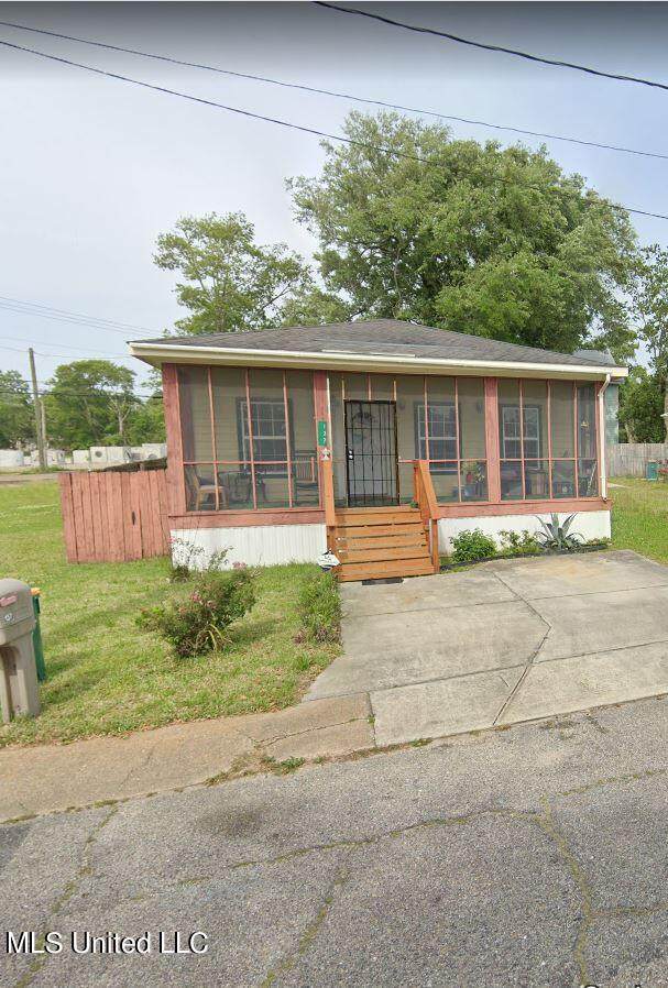 137 Claiborne Street - Photo 1