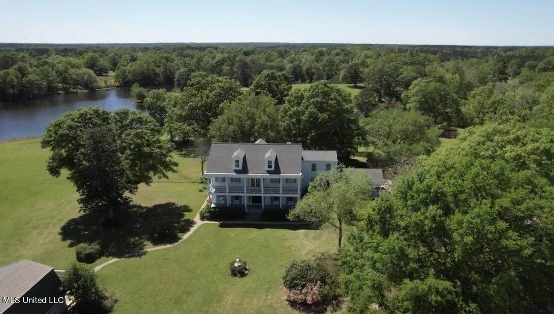 76 Dream Hill Drive - Photo 1