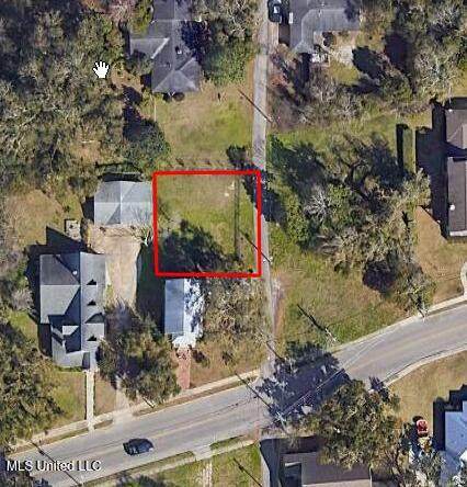 1611 Evans Avenue - Photo 1