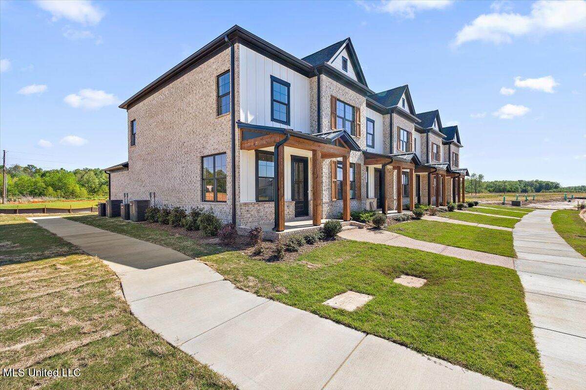 735 Bolivar Drive - Photo 1
