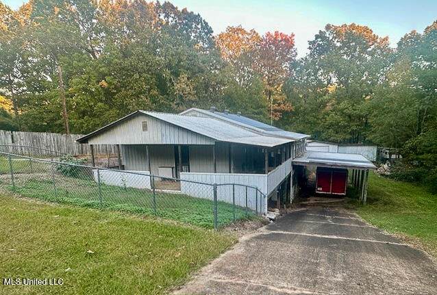 231 Cedar Drive - Photo 1