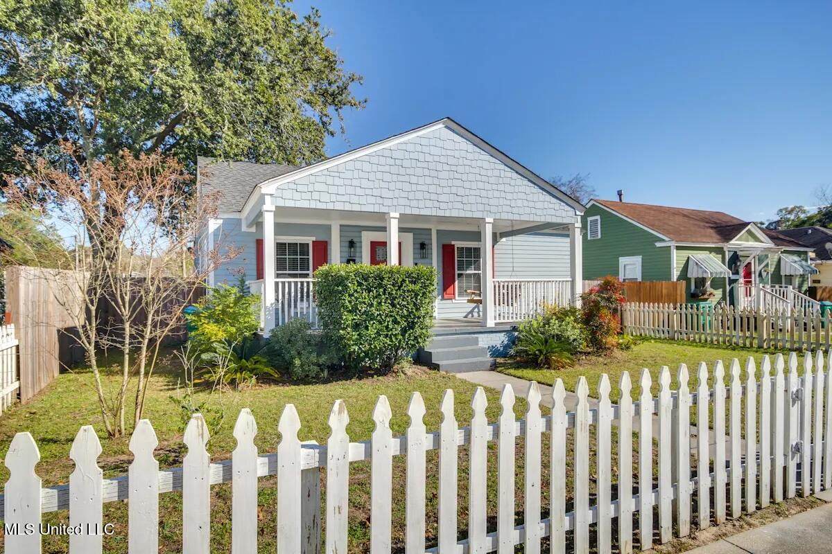 2208 22nd Avenue - Photo 1