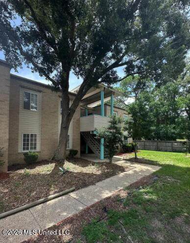 245 Mcdonnell Avenue - Photo 1