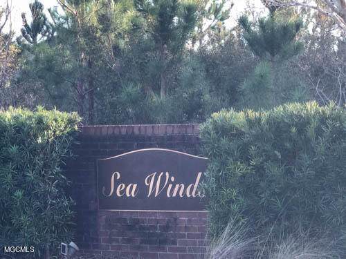 6501 Seawinds Boulevard - Photo 1