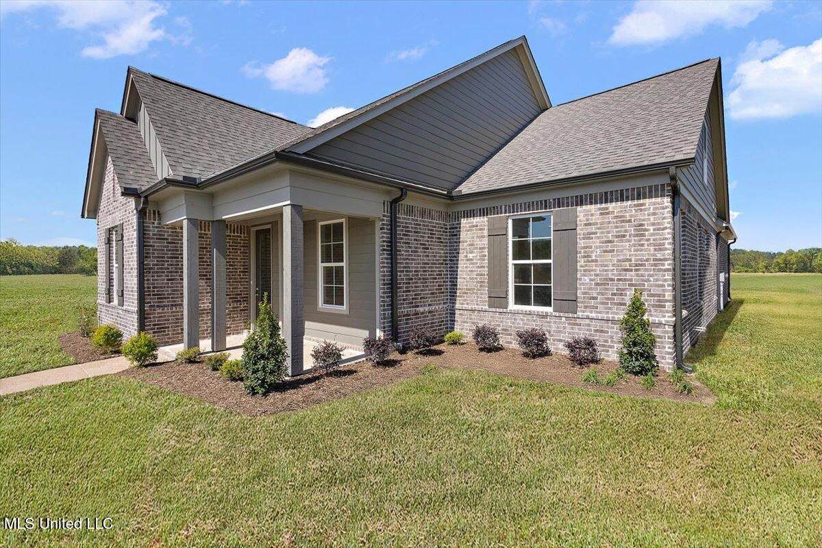 660 Bolivar Drive - Photo 1