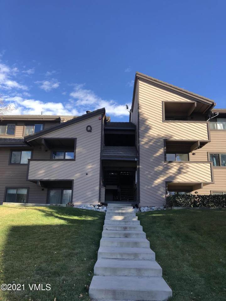 1061 Beaver Creek Boulevard - Photo 1
