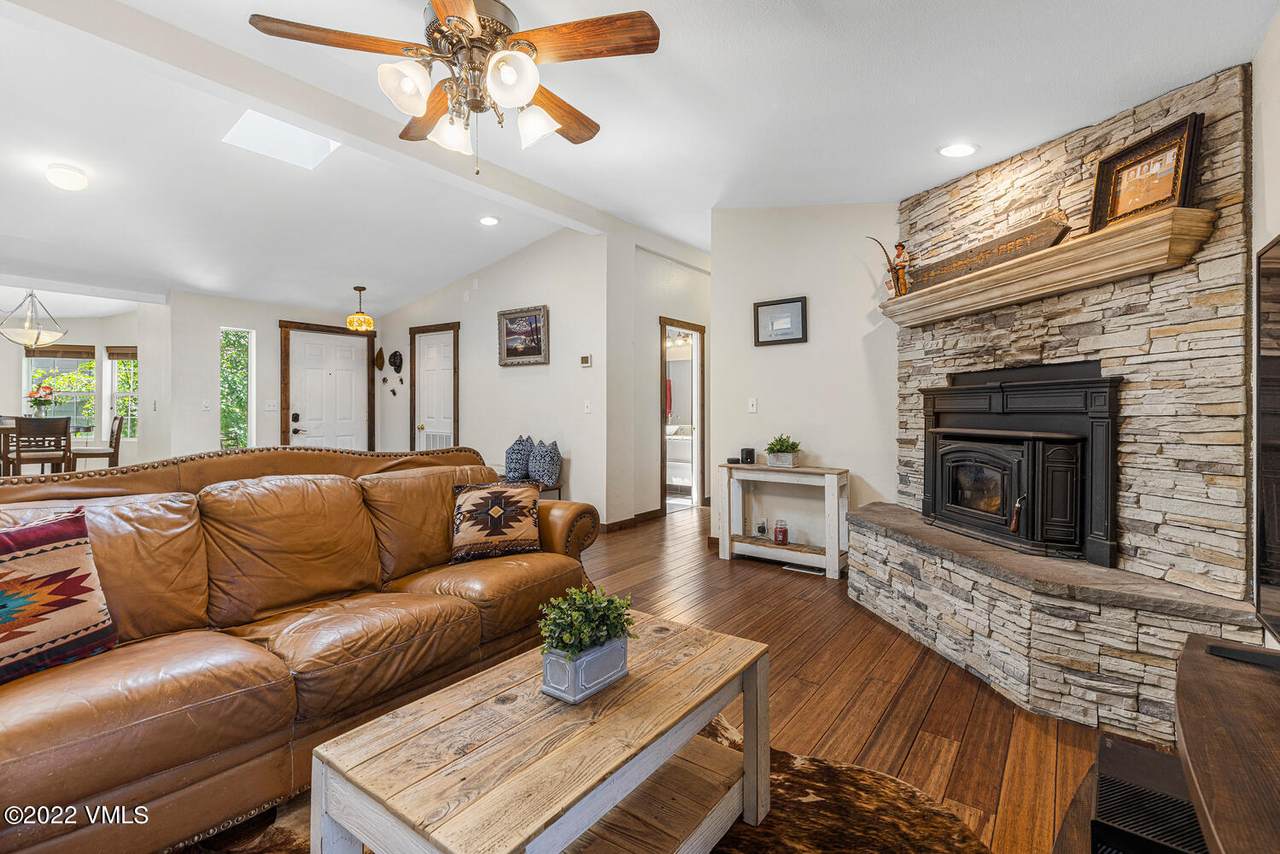 33 Bowie Road - Photo 1