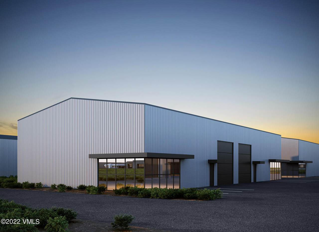 450 Plane Street - Photo 1