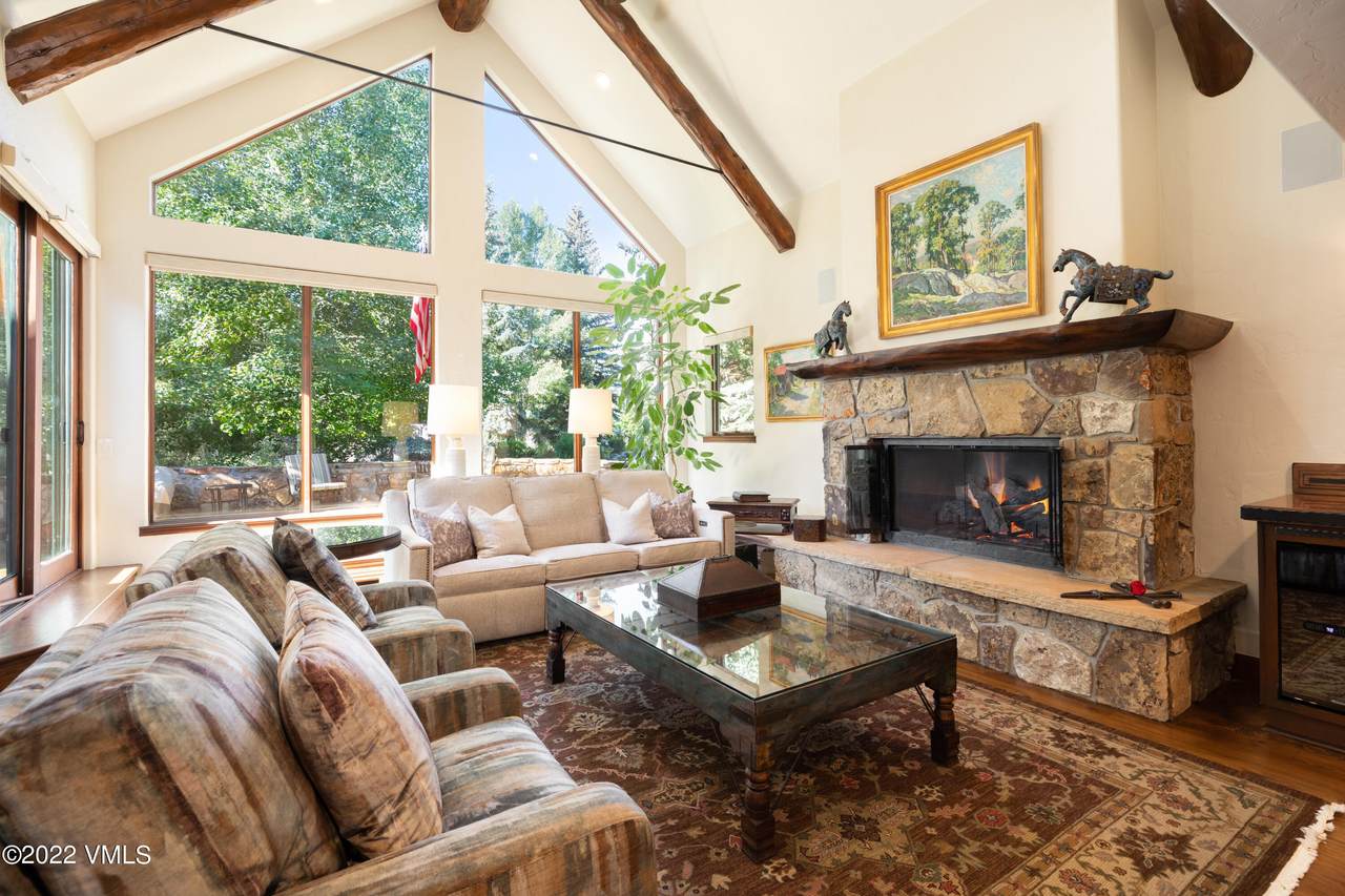 151 Howard Drive - Photo 1