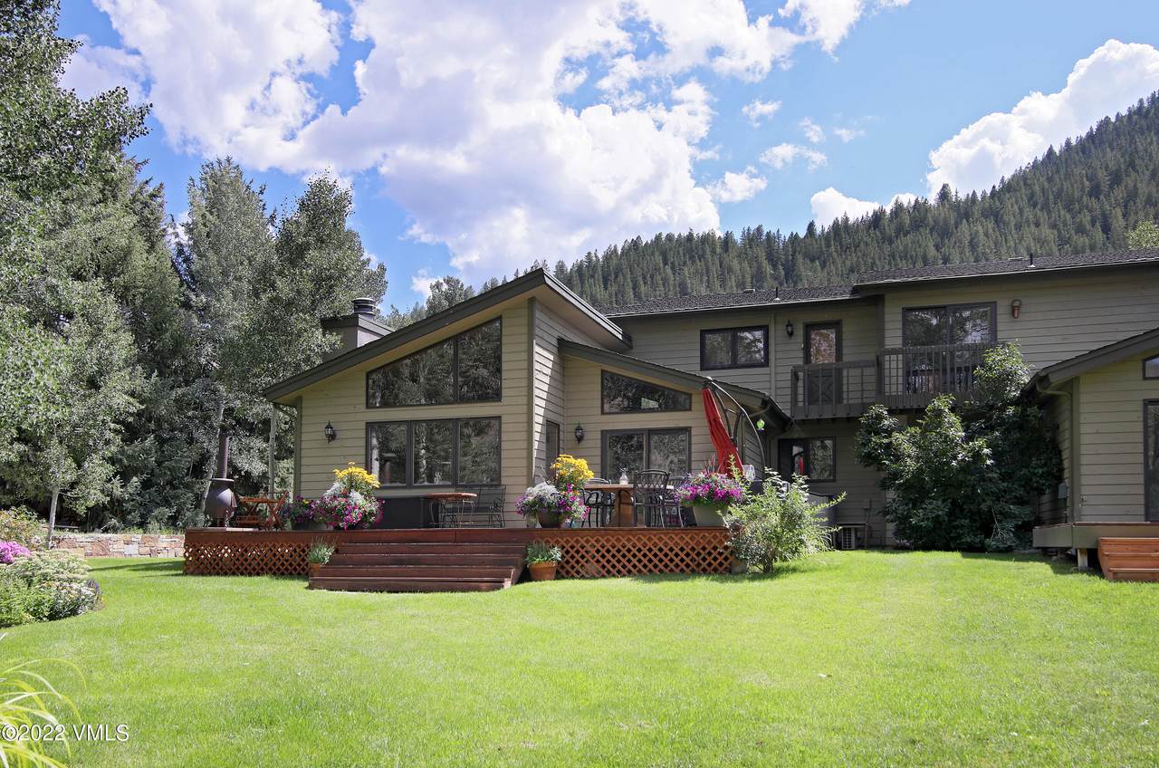 573 Stone Creek Drive - Photo 1