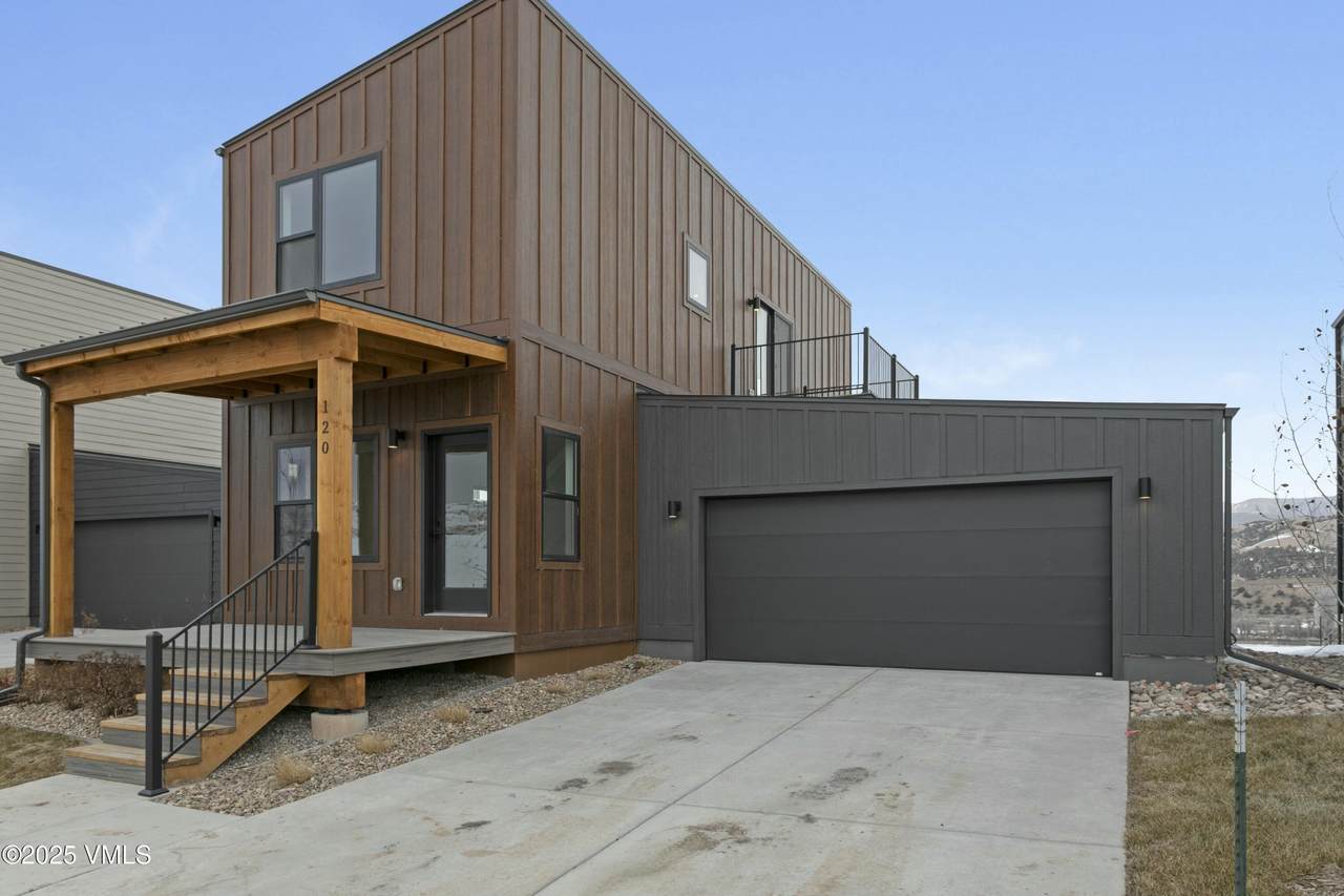 108 Arrowleaf Avenue - Photo 1