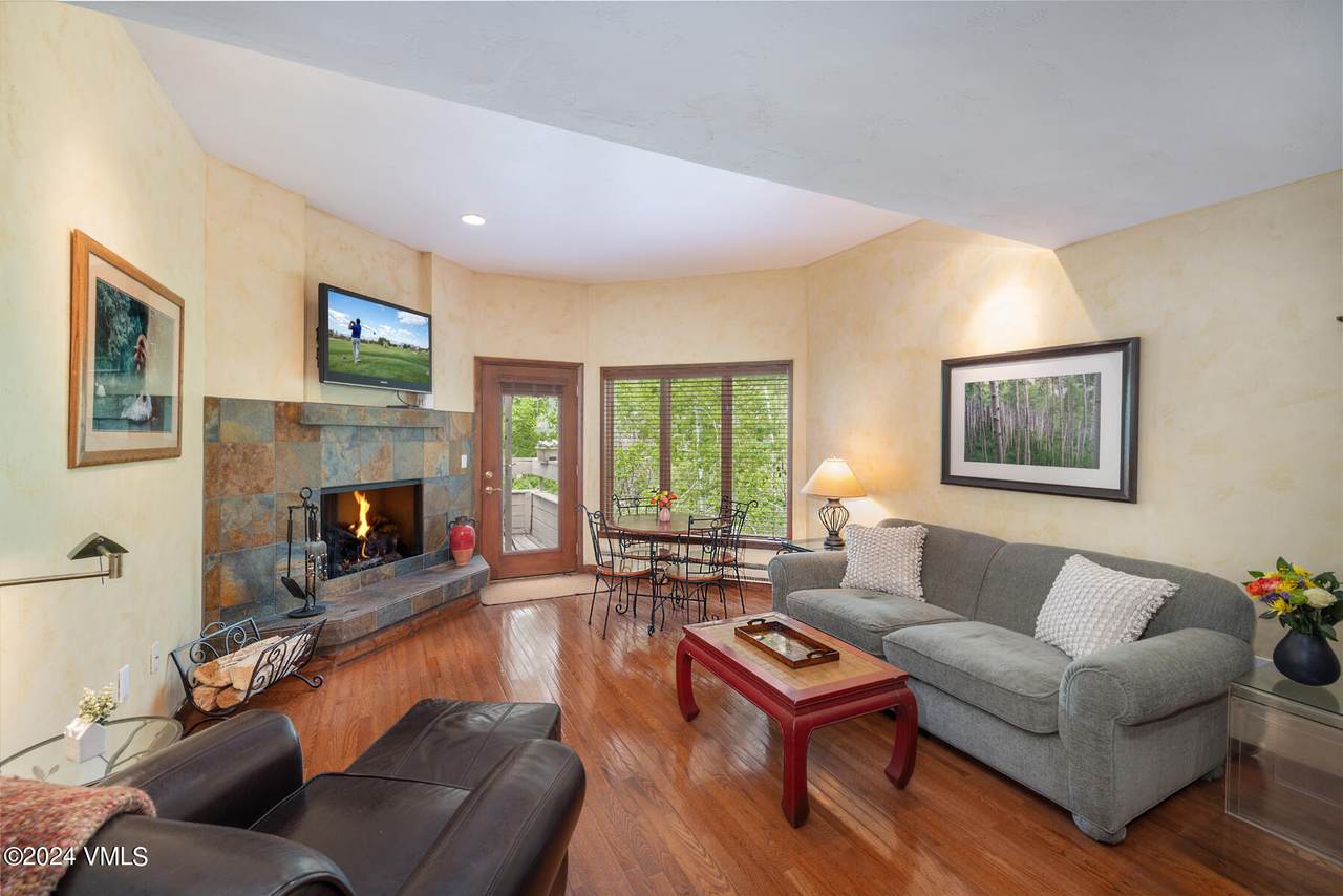 411 Eagle Drive - Photo 1