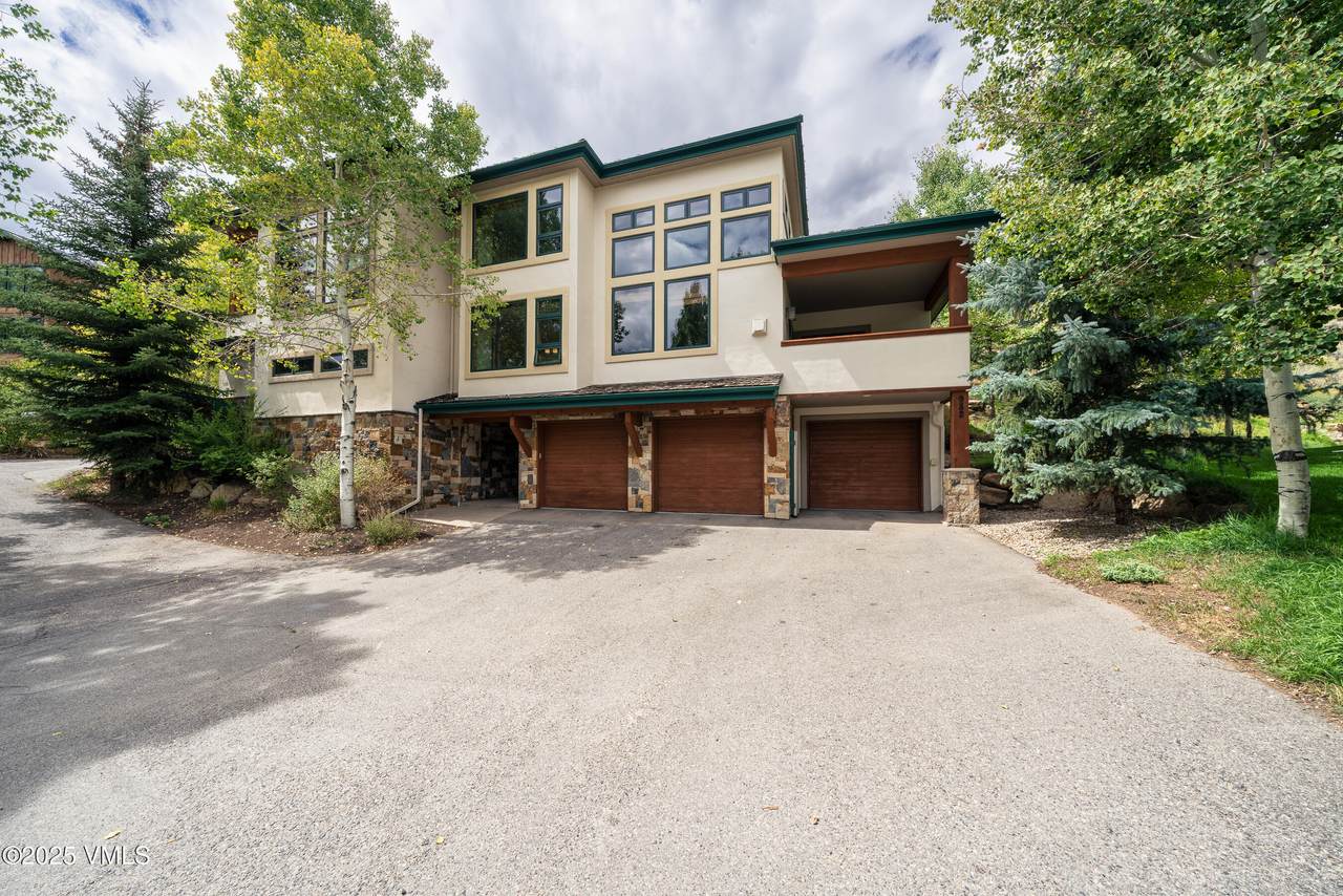 982 Winslow Road - Photo 1