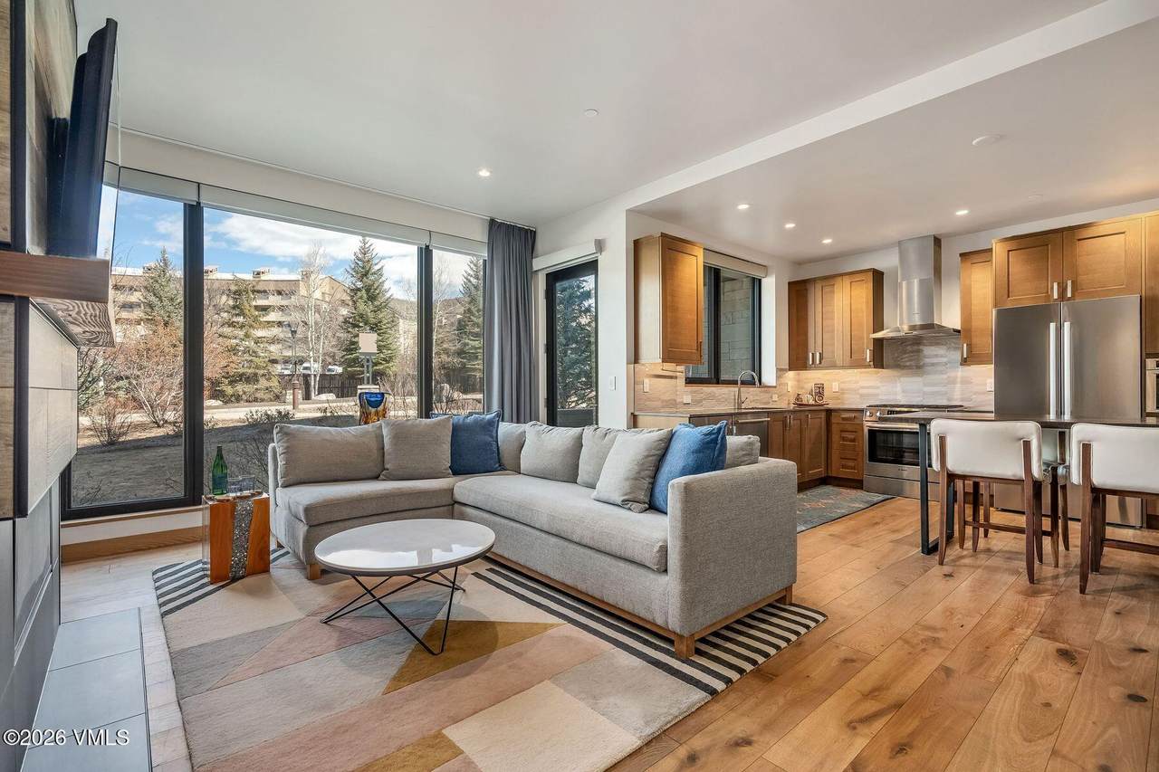1 Waterfront Way - Photo 1