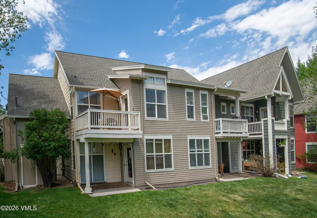 530 Founders Avenue - Photo 1