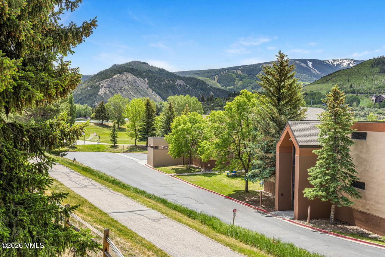 816 Beaver Creek Boulevard - Photo 1