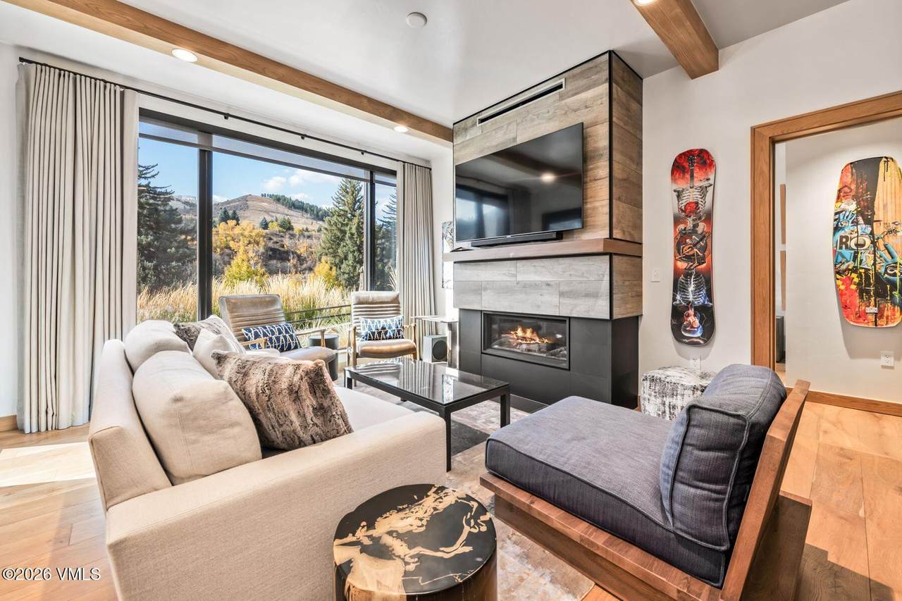 1 Waterfront Way - Photo 1