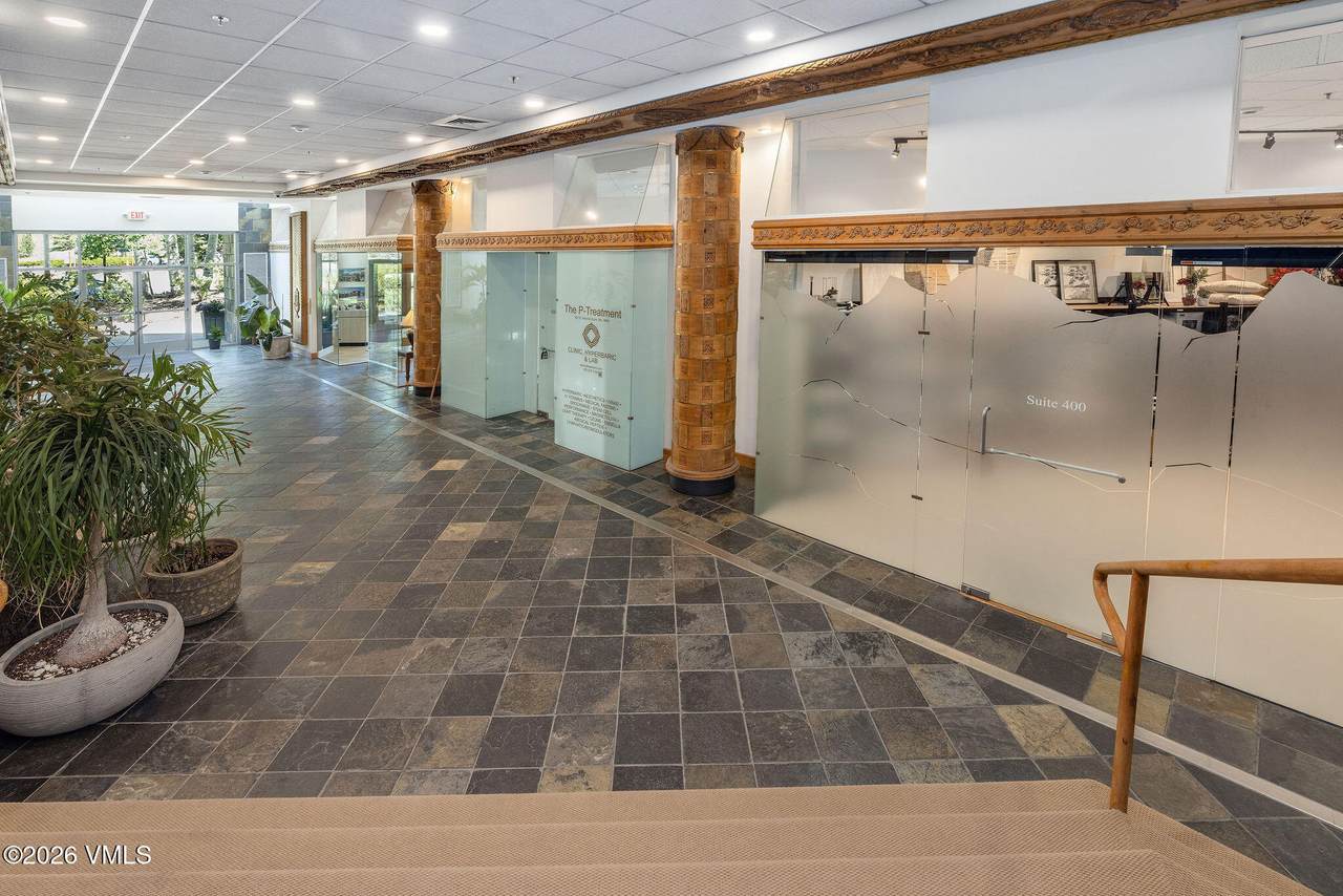 12 Vail - Photo 1