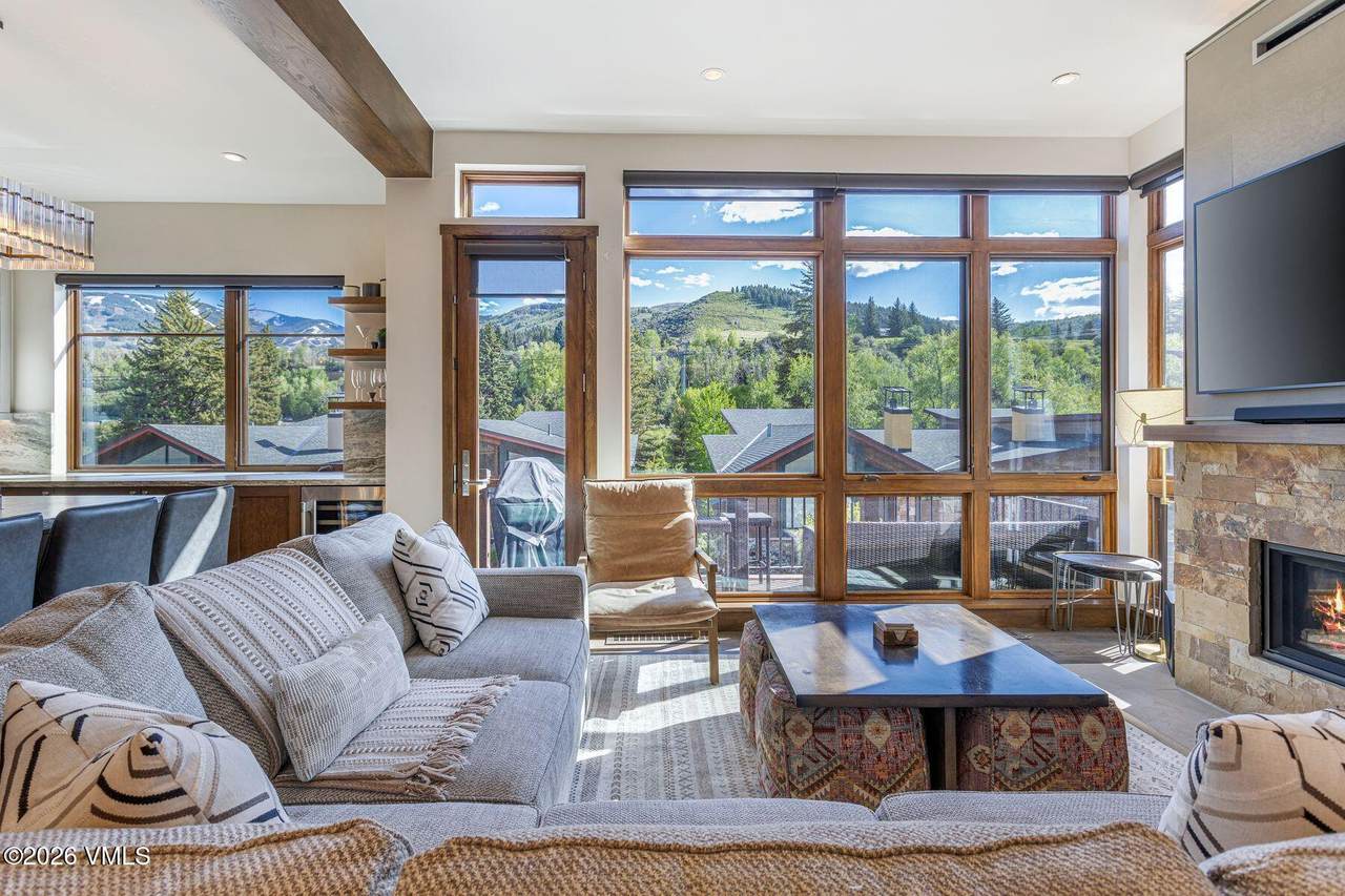 8 Waterfront Way - Photo 1