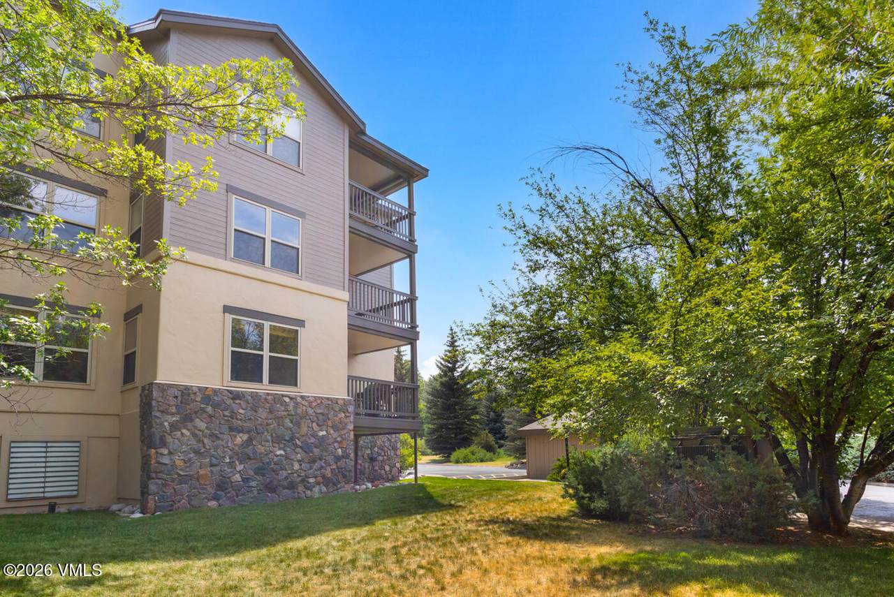 40 River Pines Court - Photo 1