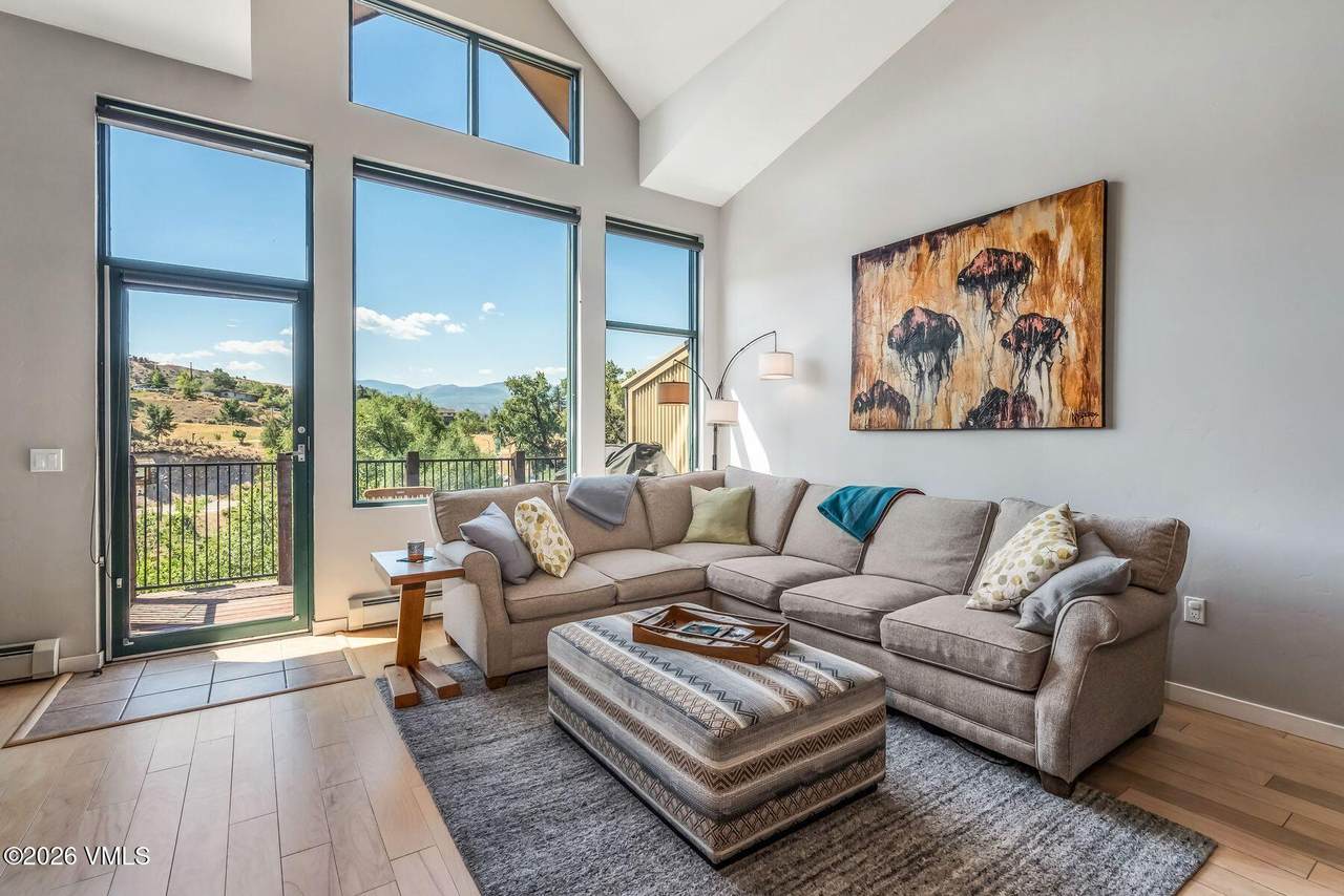 705 Nogal Road - Photo 1