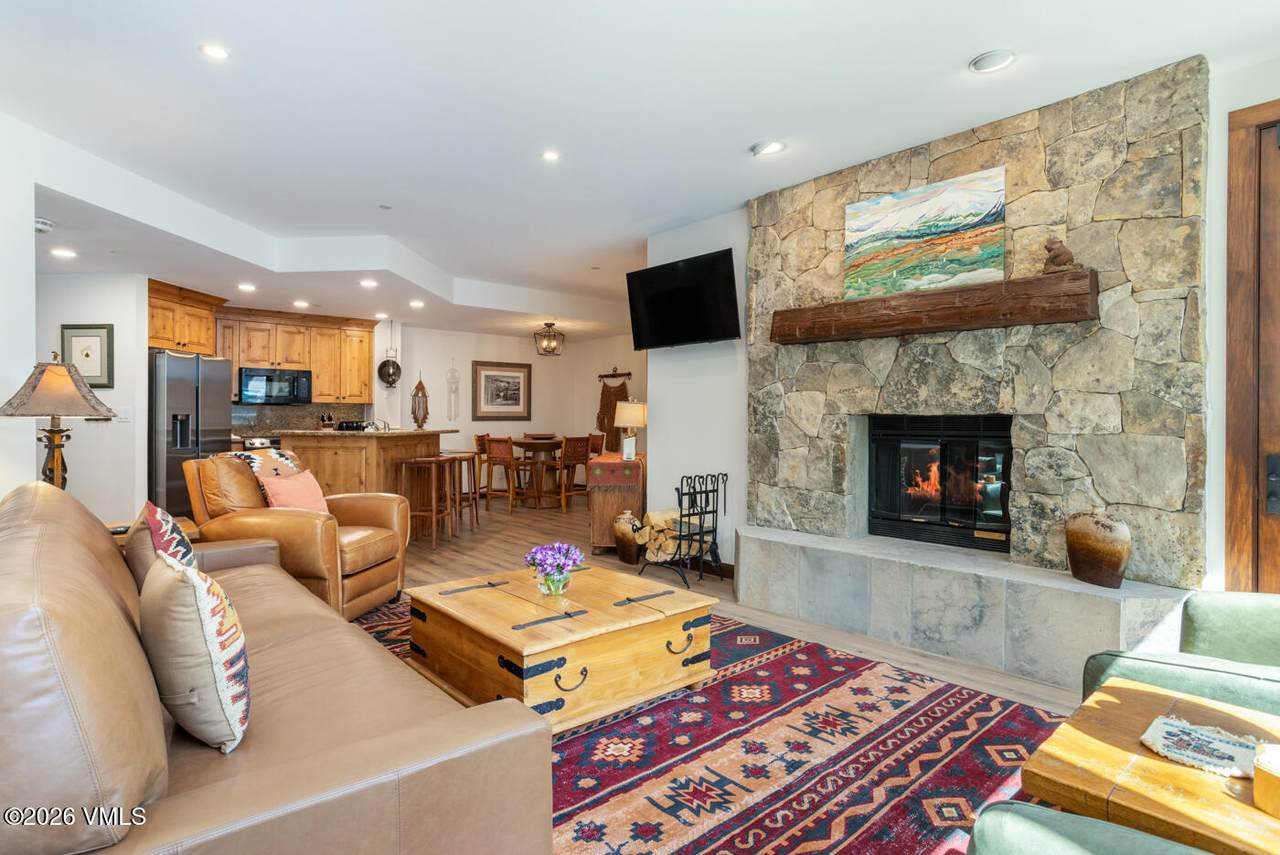 32 Highlands Lane - Photo 1