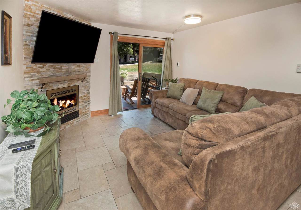 1061 Beaver Creek Boulevard - Photo 1