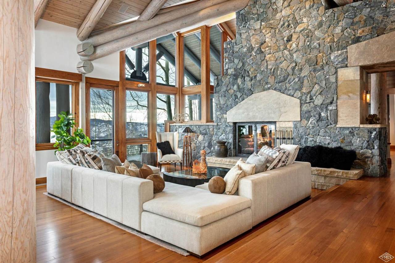 126 Goldenrod Road - Photo 1
