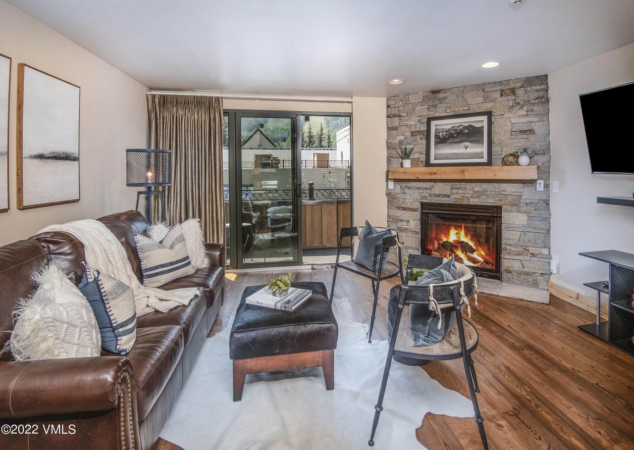 610 Lionshead Circle - Photo 1