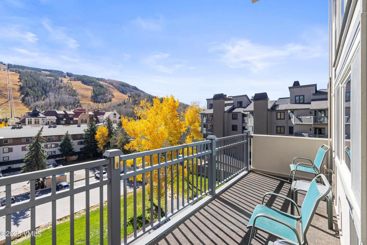 508 Lionshead Circle - Photo 1