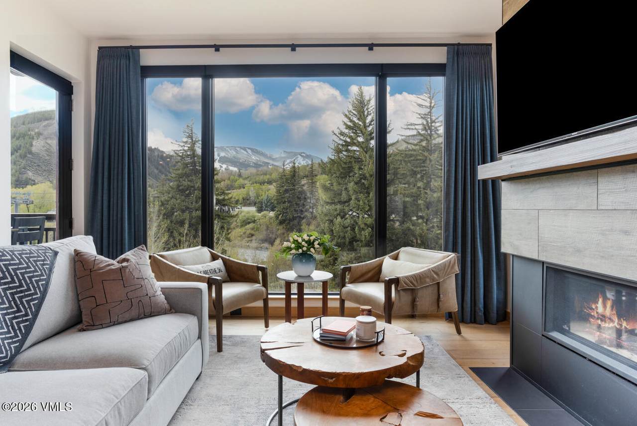1 Waterfront Way - Photo 1