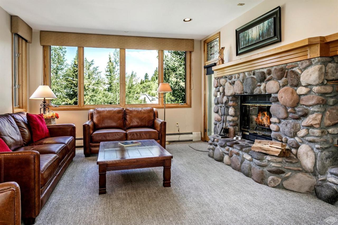 15 Highlands Lane - Photo 1