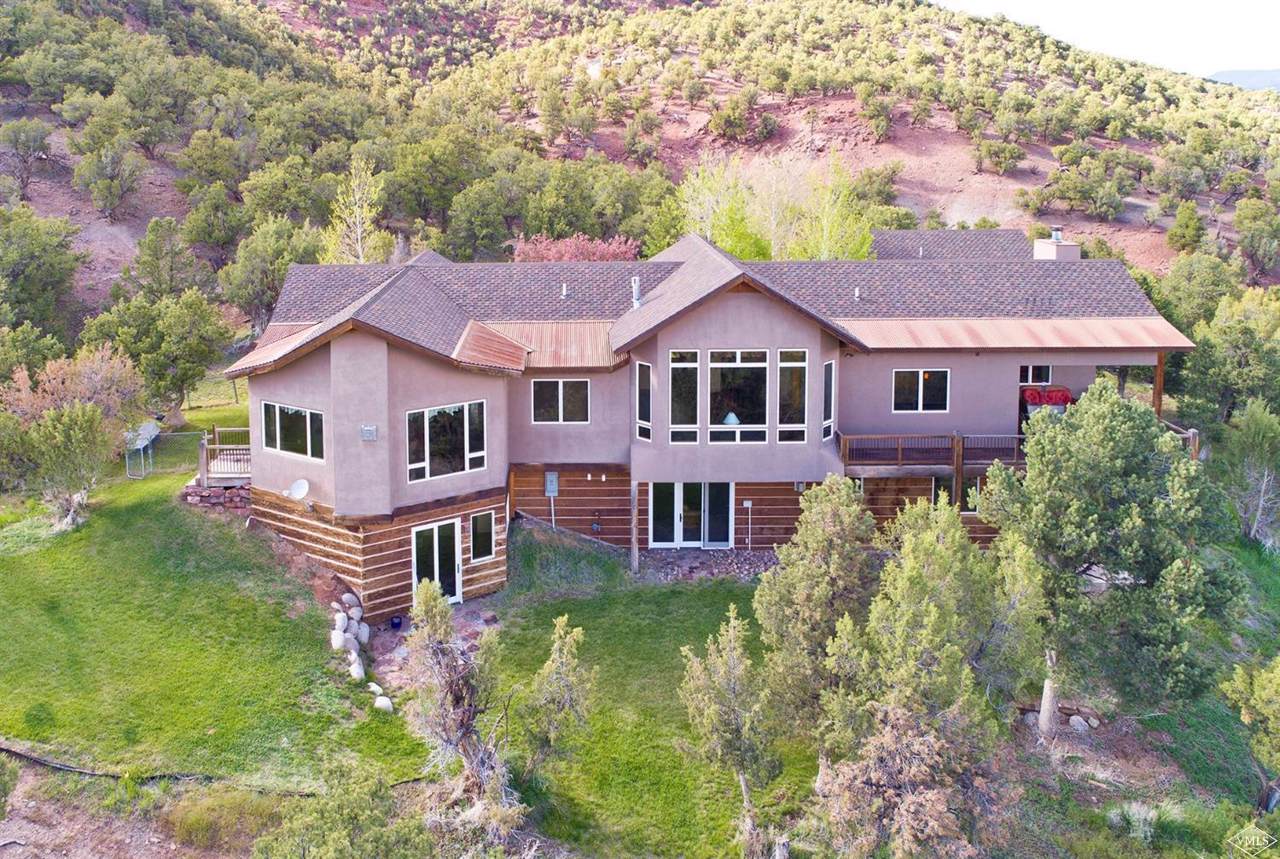 1055 Cottonwood Pass Road - Photo 1
