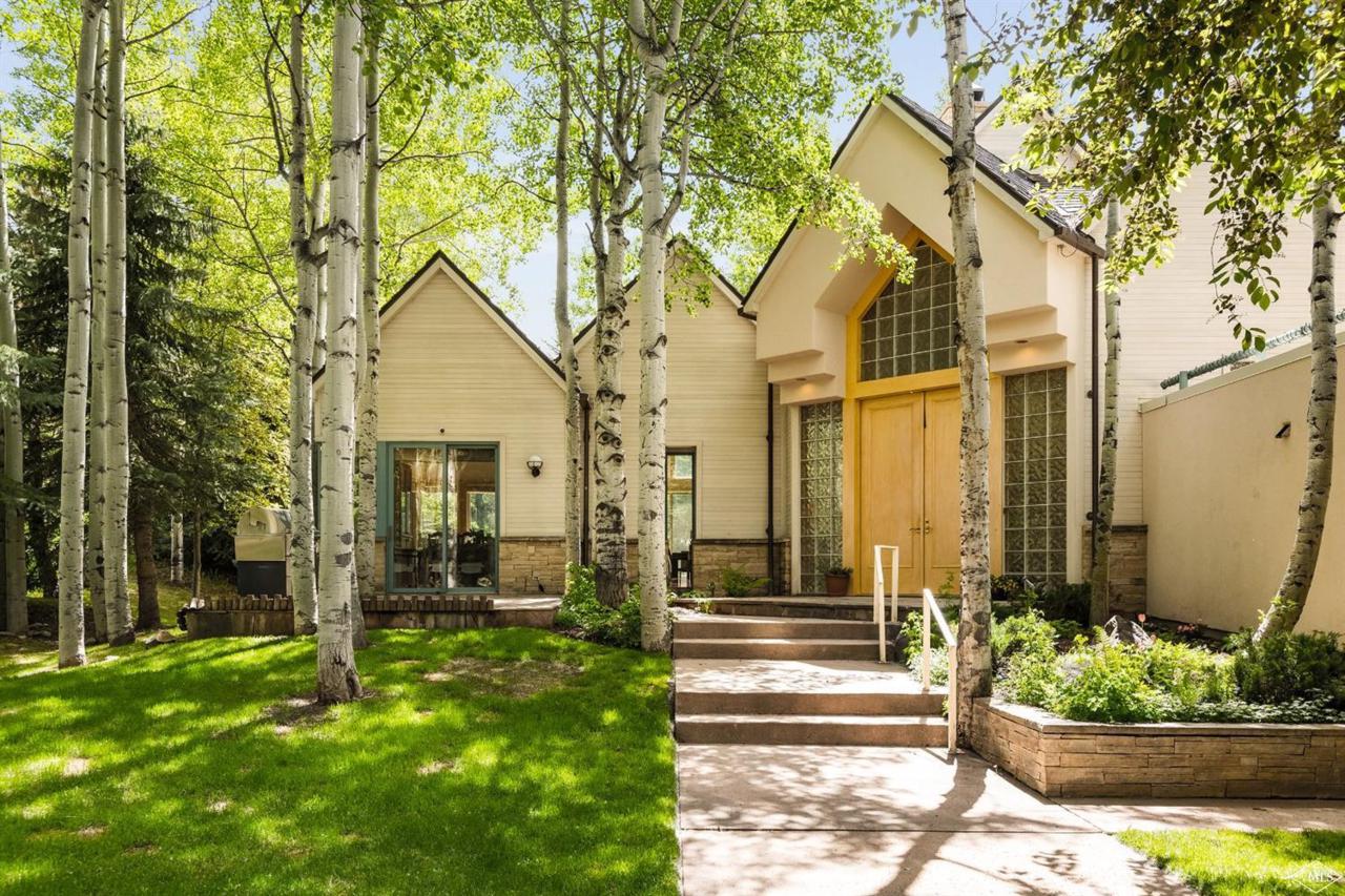 405 Glen Eagles Drive - Photo 1