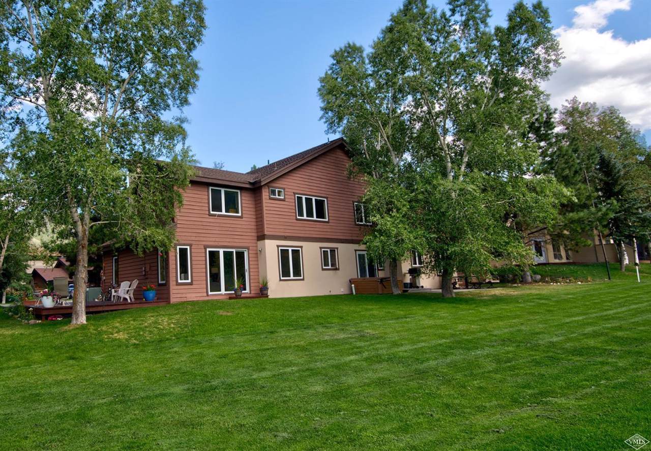 332 Larkspur Lane - Photo 1