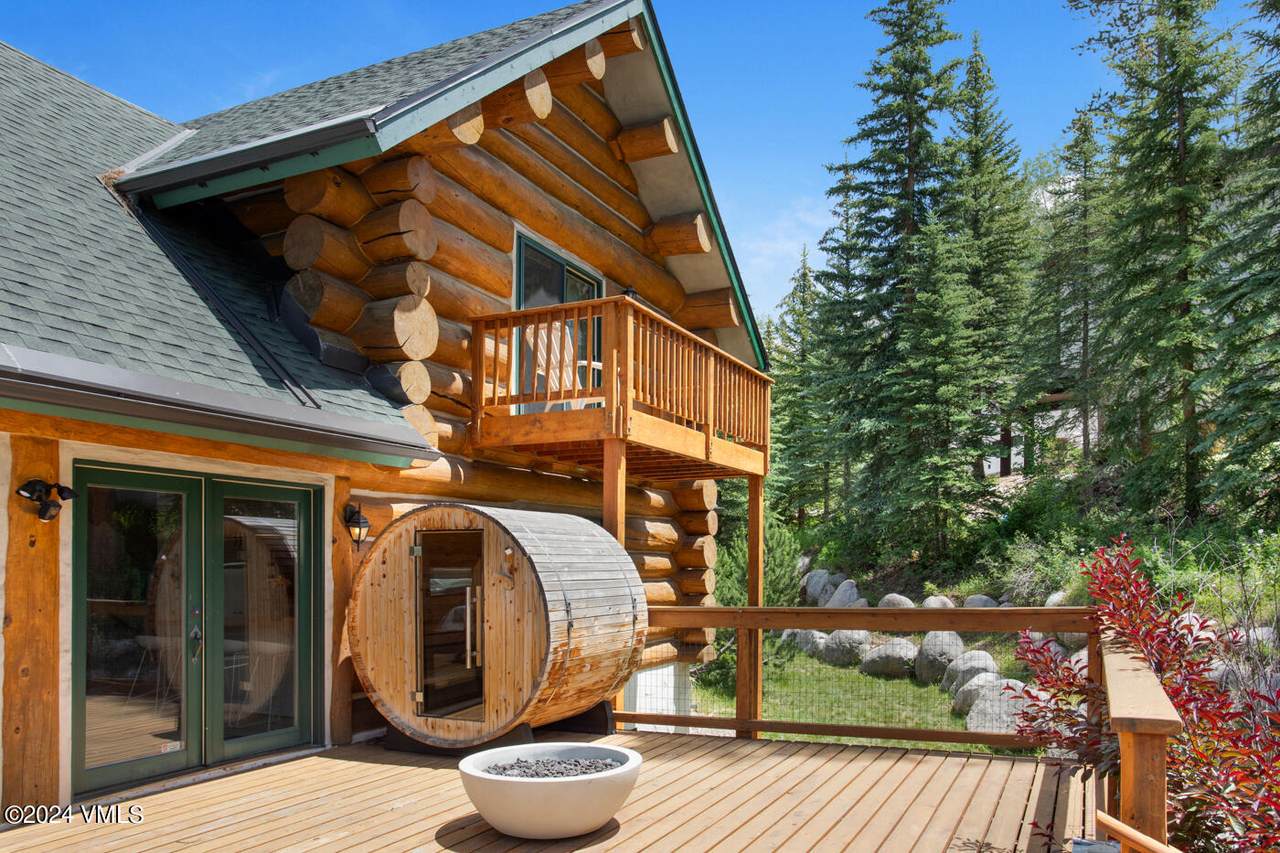 2219 Vermont Court - Photo 1